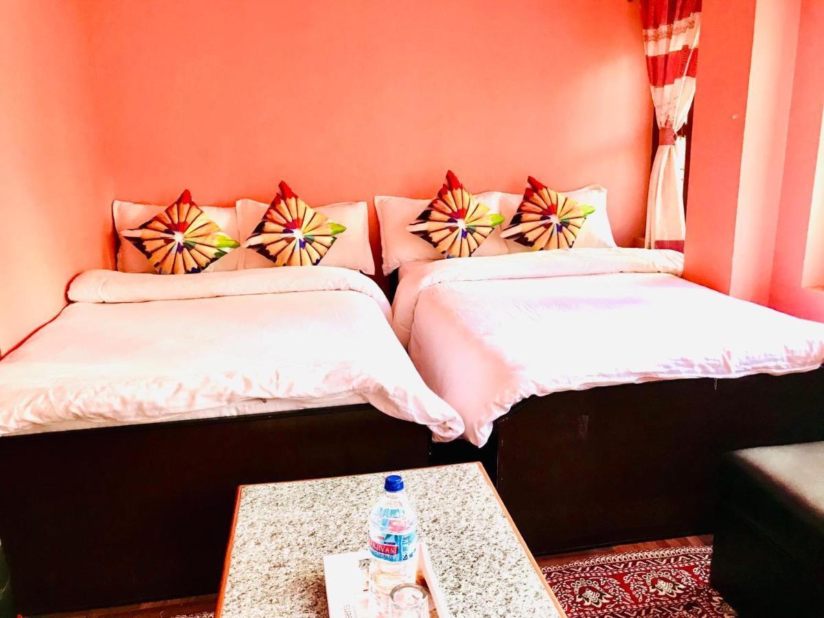 Shristi Hotel & Lodge Bandipur Exterior photo