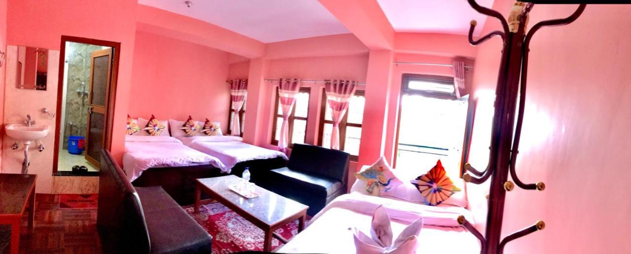 Shristi Hotel & Lodge Bandipur Exterior photo
