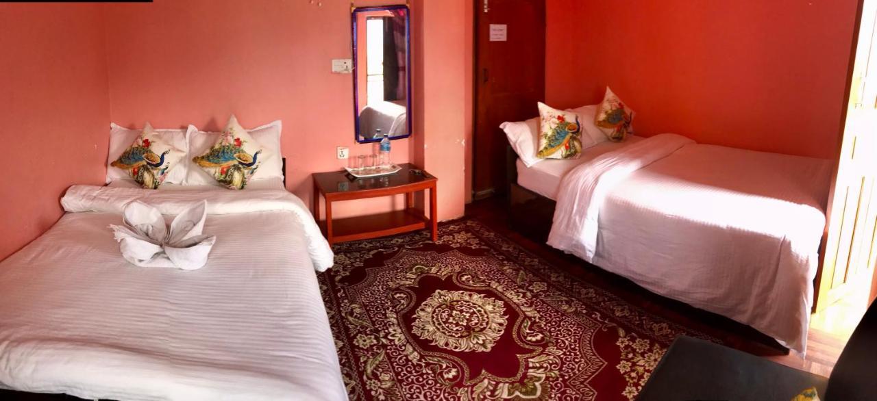 Shristi Hotel & Lodge Bandipur Exterior photo
