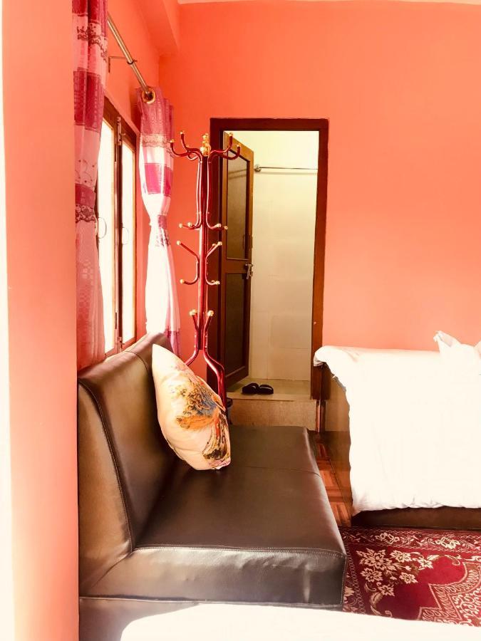Shristi Hotel & Lodge Bandipur Exterior photo